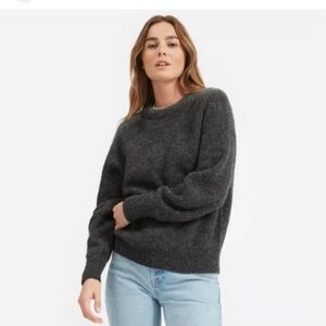 Everlane The Cocoon Crew in Alpaca Women's Charcoal Sweater